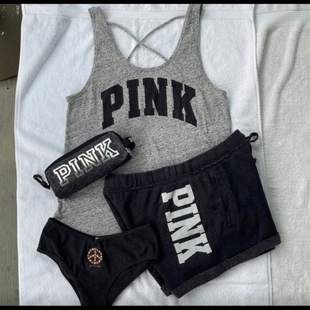 PINK 🐕 Outfit
